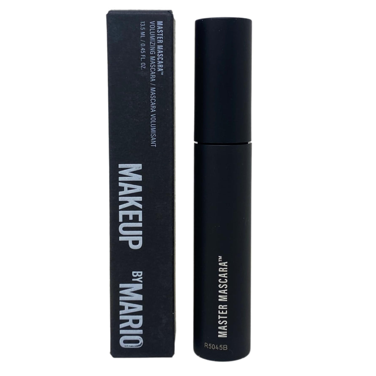 BY MARIO Master Mascara Super Black brush detail for even coverage and lift.