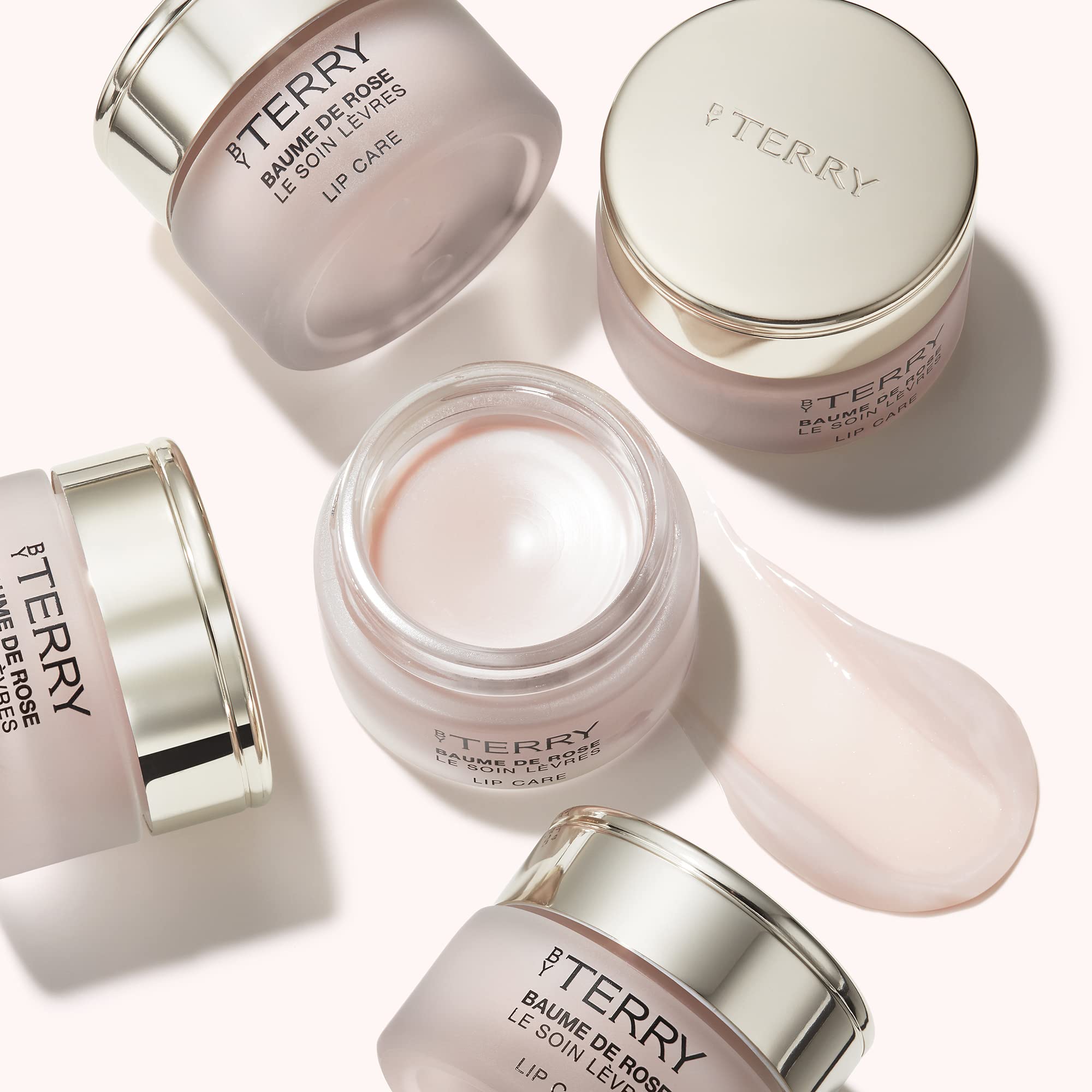 By Terry Baume de Rose Lip Balm contains vitamin E for daily protection.