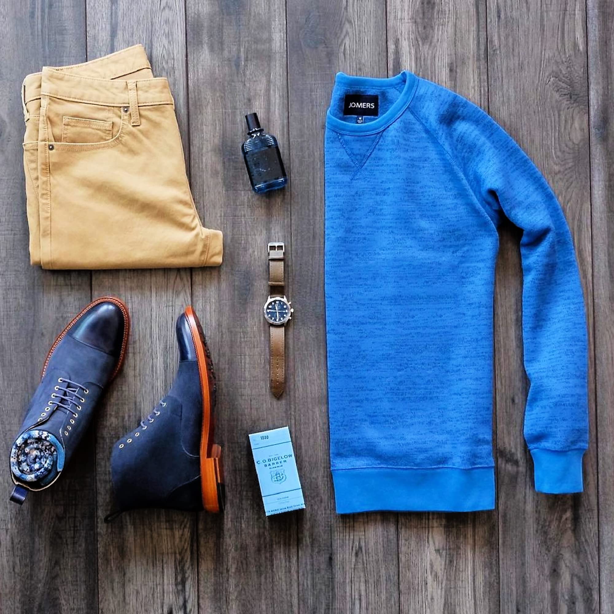 C.O. Bigelow Elixir Blue wet-note swirl evokes aquatic freshness.