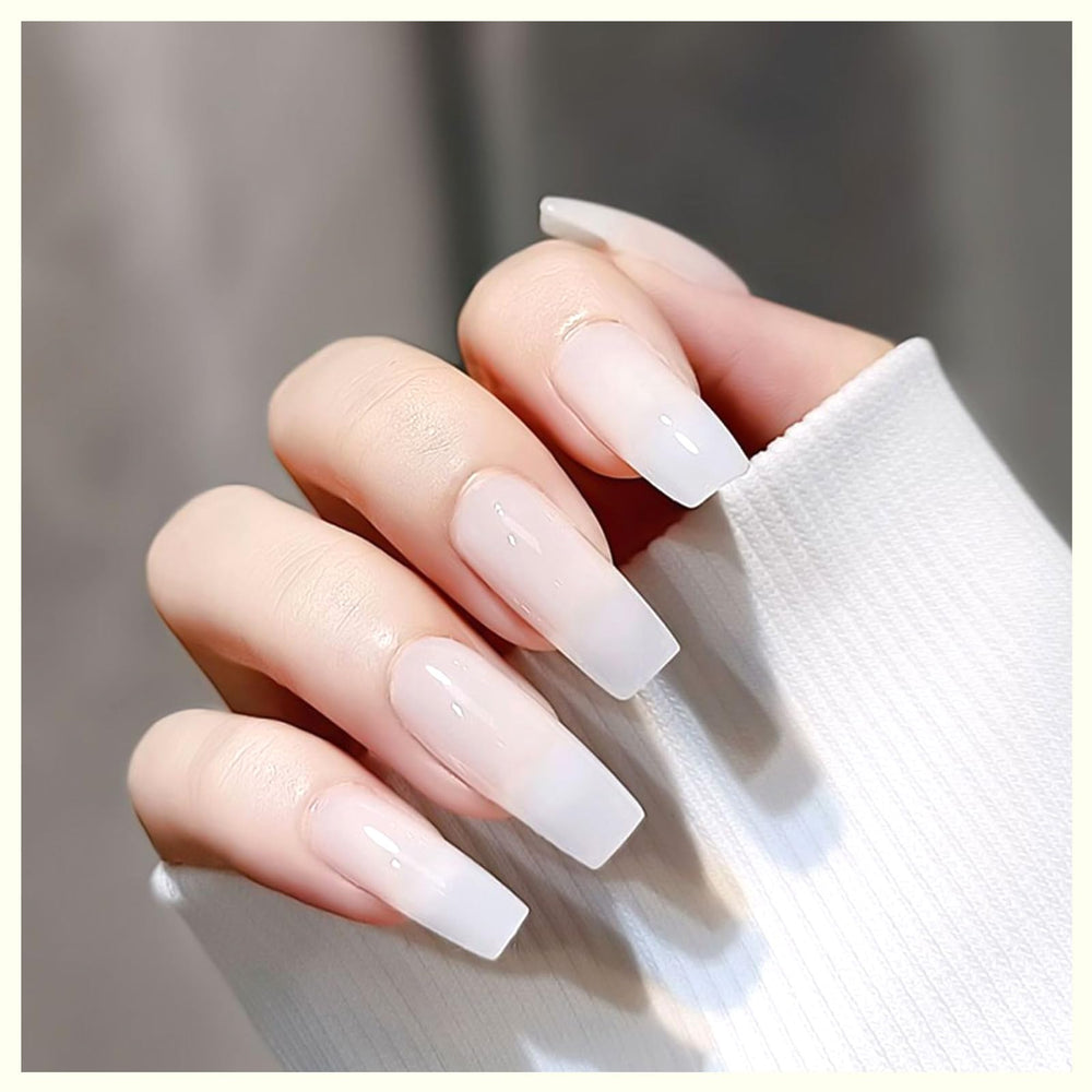 CANNI Builder Gel jelly texture close-up emphasizes pliable yet firm consistency