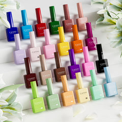 CANNI CC1 nail application scene demonstrating quick, clean gel manicure at home