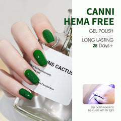 CANNI gel polish brush applying emerald shade for smooth, even layers.