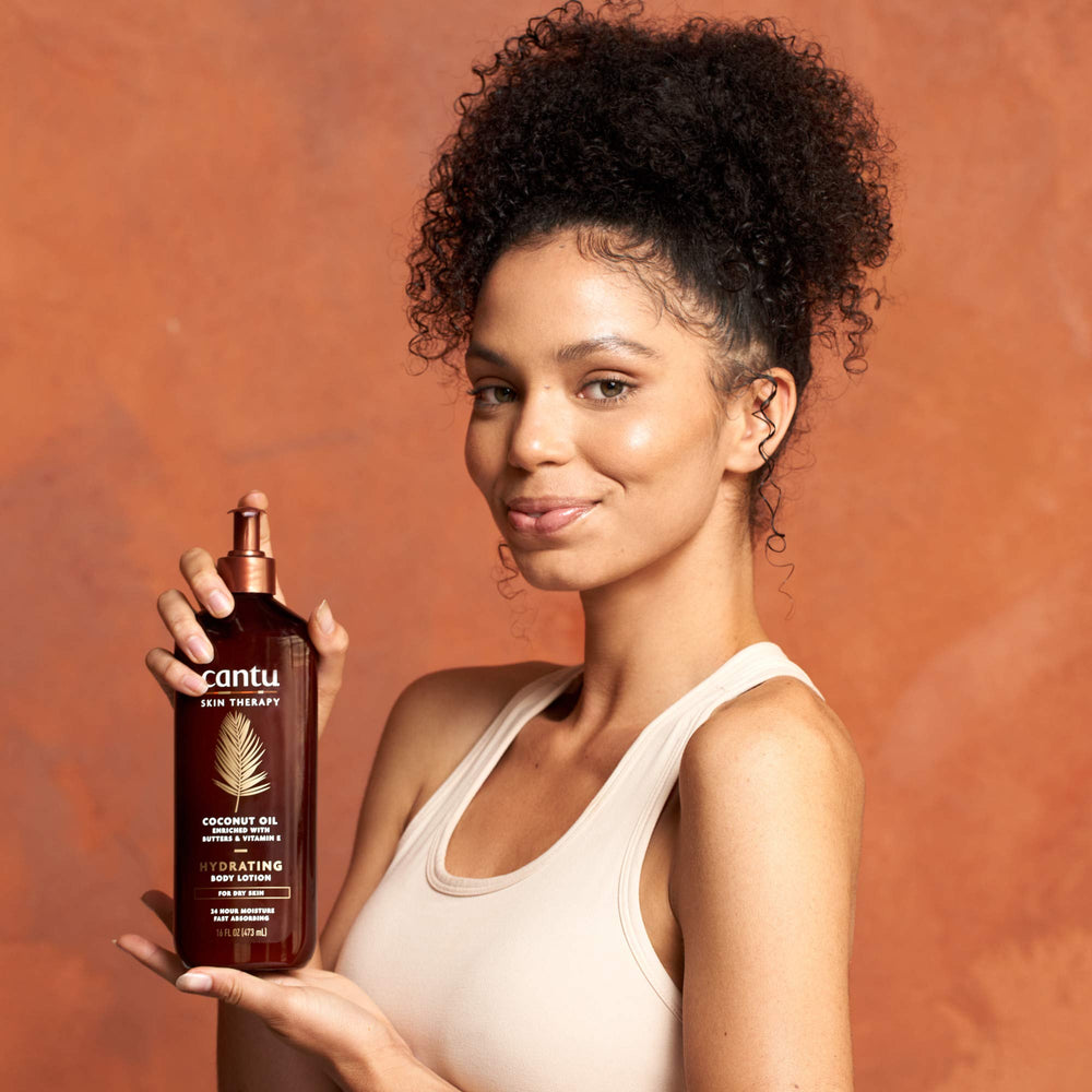 Scent notes of coconut, citrus and honey in Cantu lotion