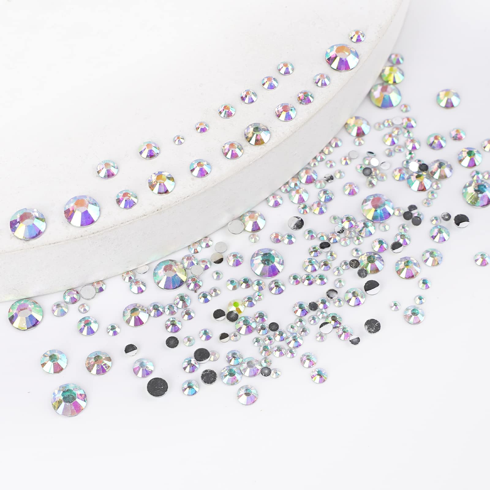 Canvalite 12-grid assortment enables full nail and craft designs.