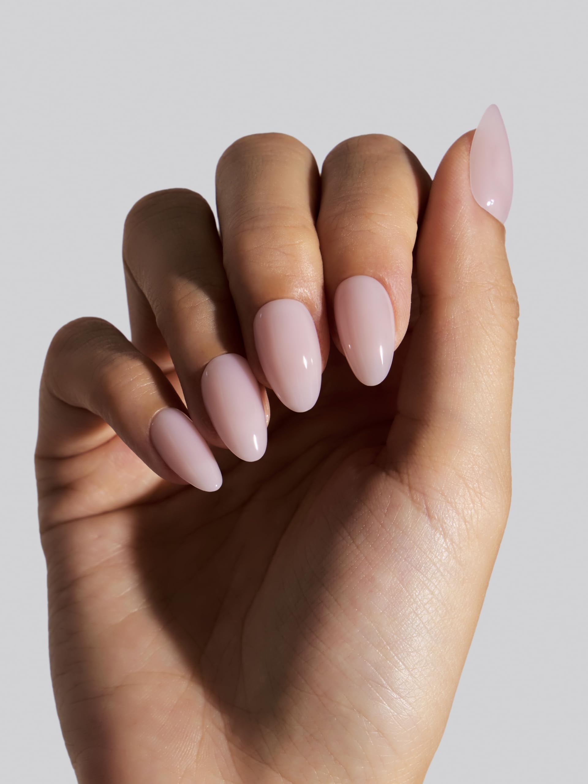 Celebritips Salon U-ltimate nails kit front view with precise size range for a perfect fit.
