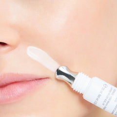 Cellcosmet CellFiller-XT application scene suggesting daily wrinkle care.