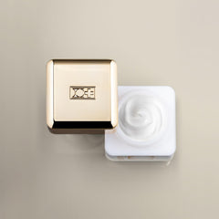 Cellcosmet CellLift Cream texture on skin demonstrating immediate plumping and smoothing.