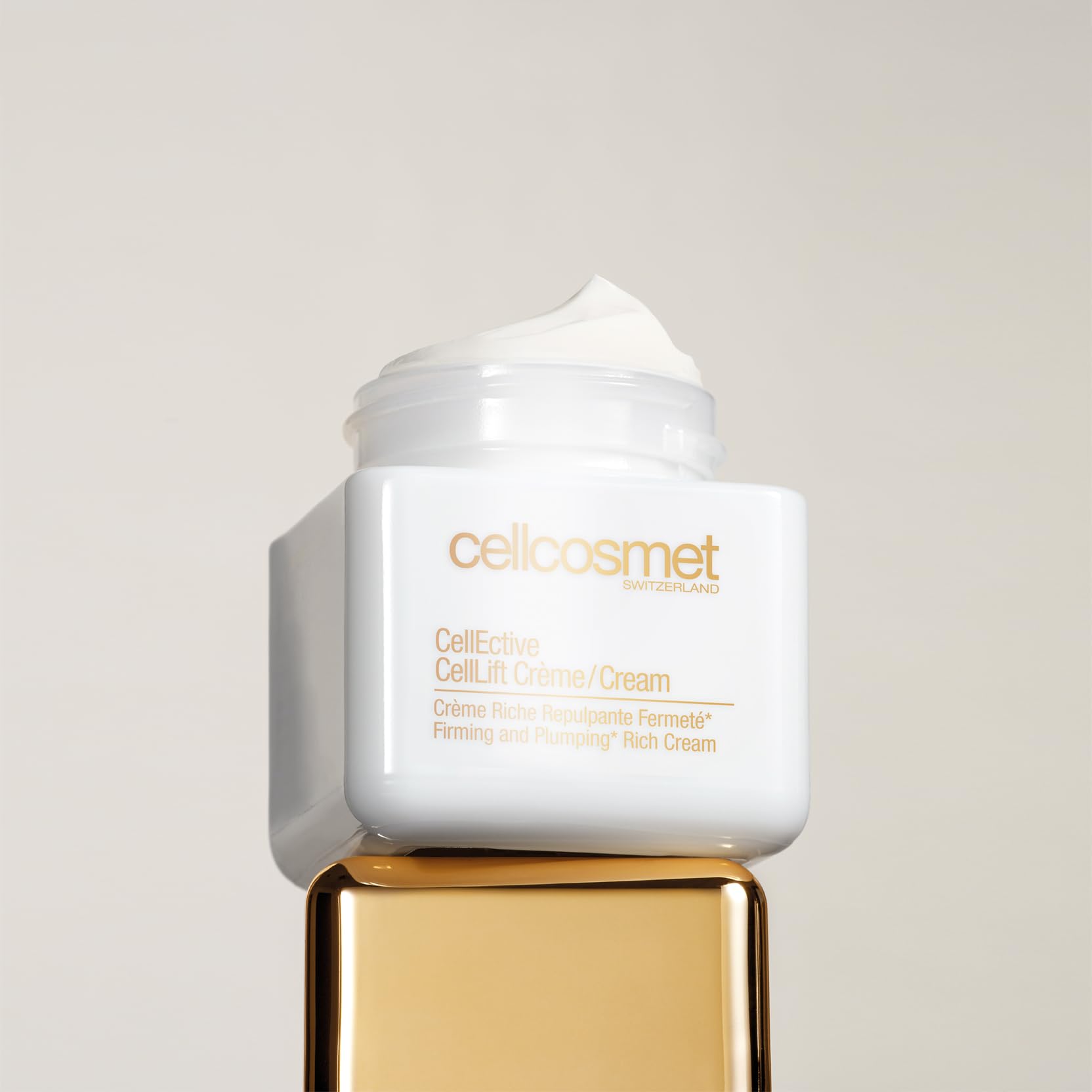 Cellcosmet CellLift night ritual scene suggesting a nourishing nightly skin ritual.