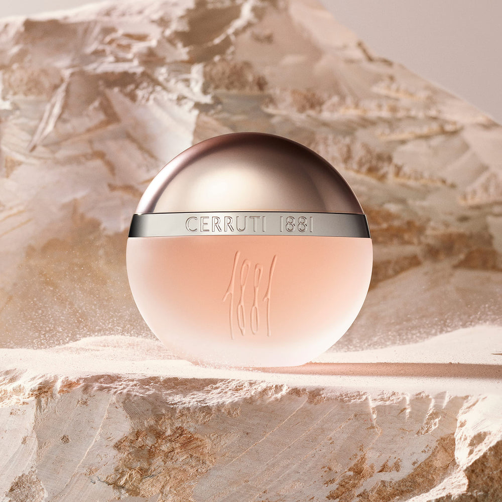 Cerruti 1881 Nino eau de toilette bottle close-up.