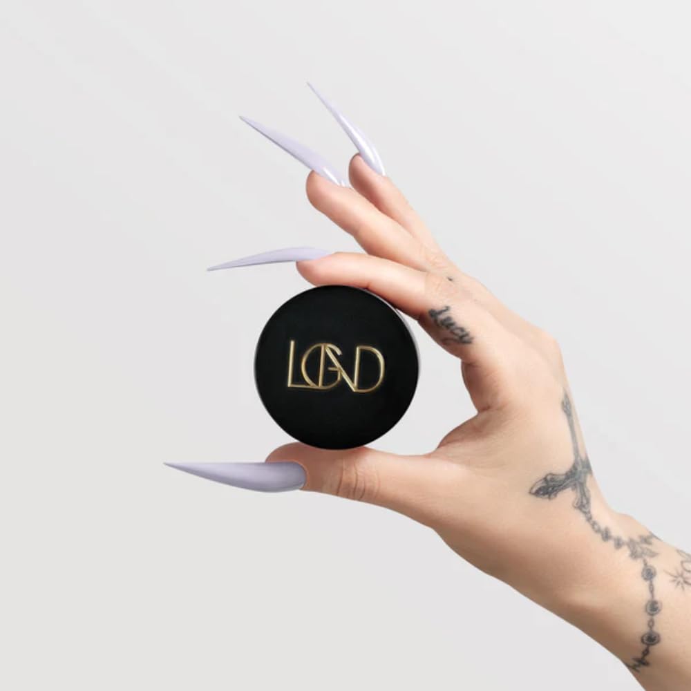 Chaun Legend long-lasting adhesion with chip-resistant finish and high-pigment formula