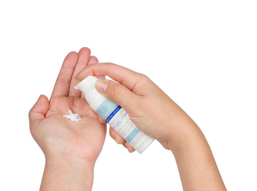 Cheryl Lee MD CLMD Hydrate texture-swatch reveals lightweight cream for lasting moisture.