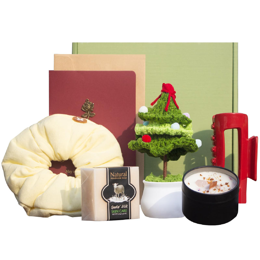 Chirpbirds Christmas tree ornament adds festive charm to the gift set
