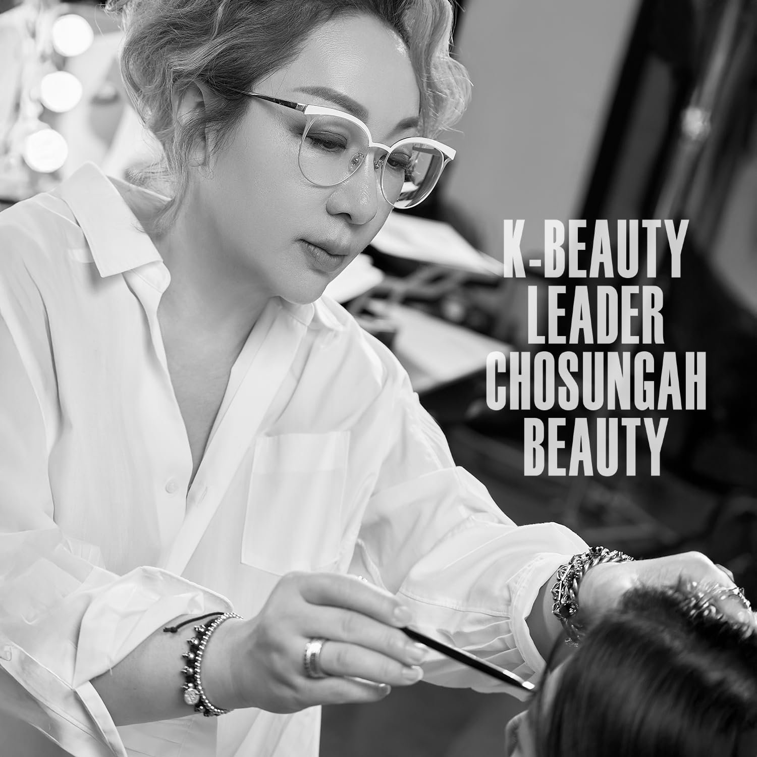 CHOSUNGAH BEAUTY Mega Fit Master Glow Stick Face application delivers smooth finish