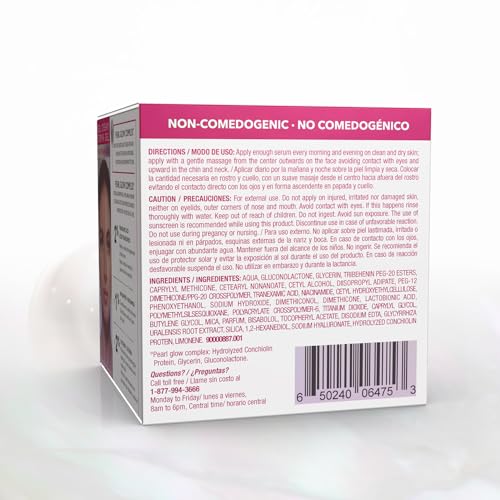 Cicatricure anti-dark spots cream in morning routine.