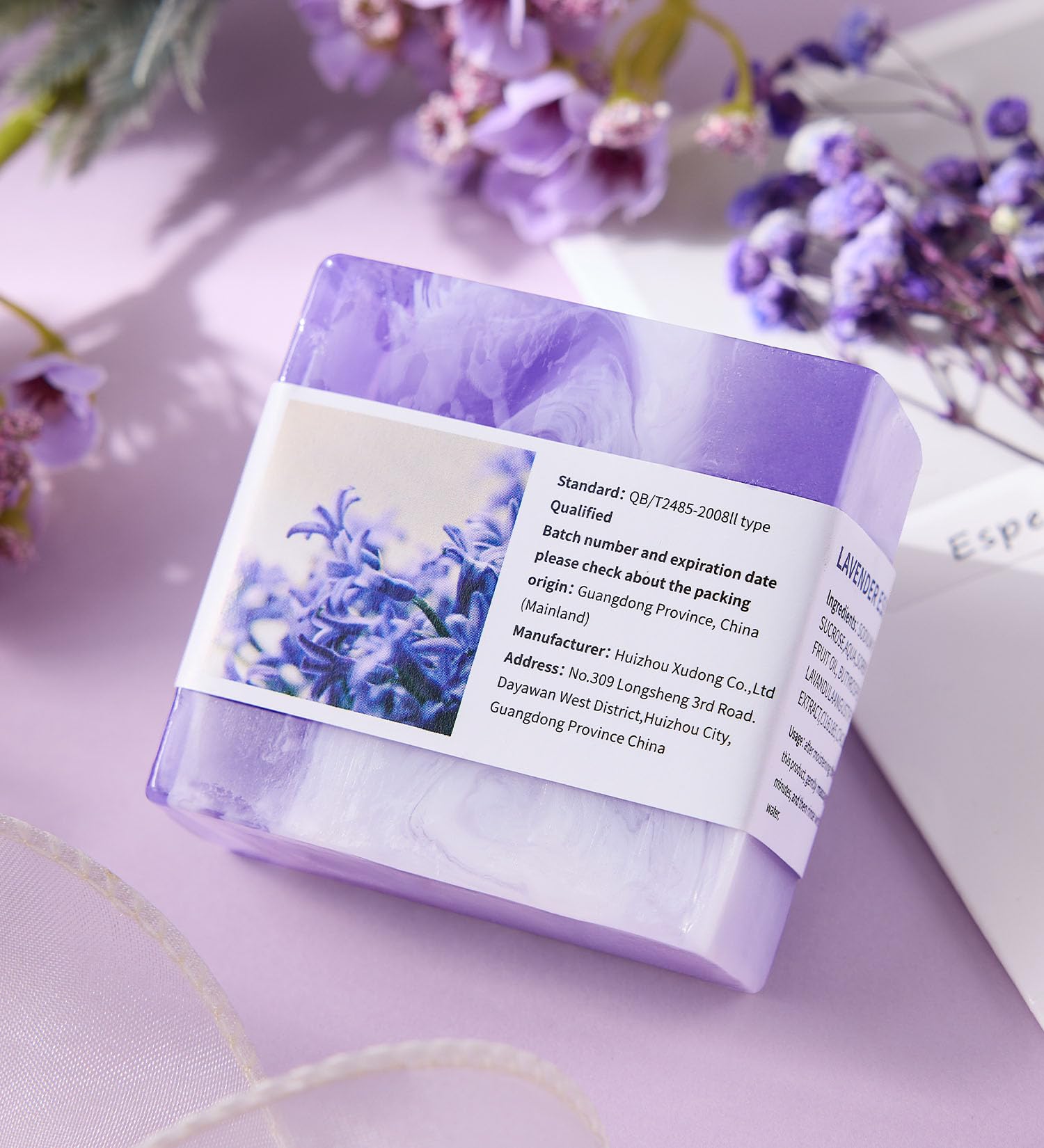 CITTA dried flower greeting card adds a personal touch.