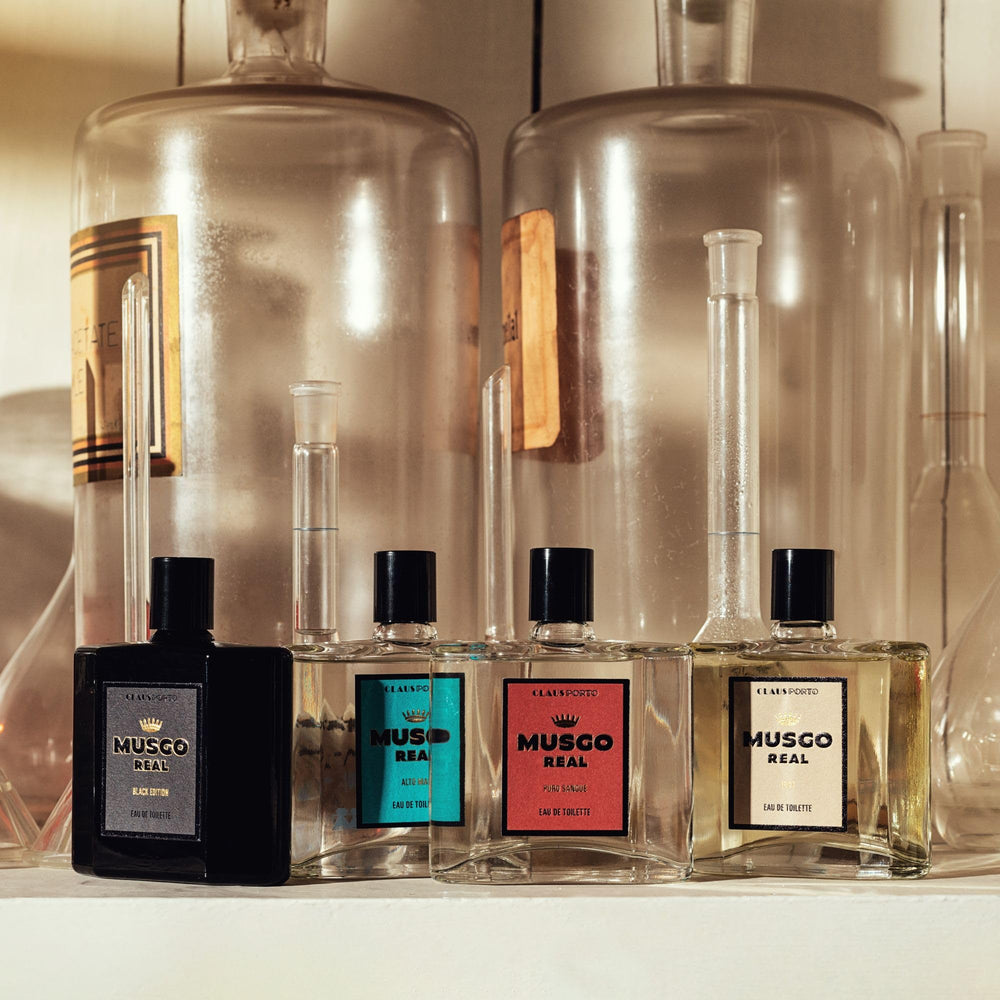 Claus Porto Musgo Real Puro Sangue vanity display, versatile daily fragrance.