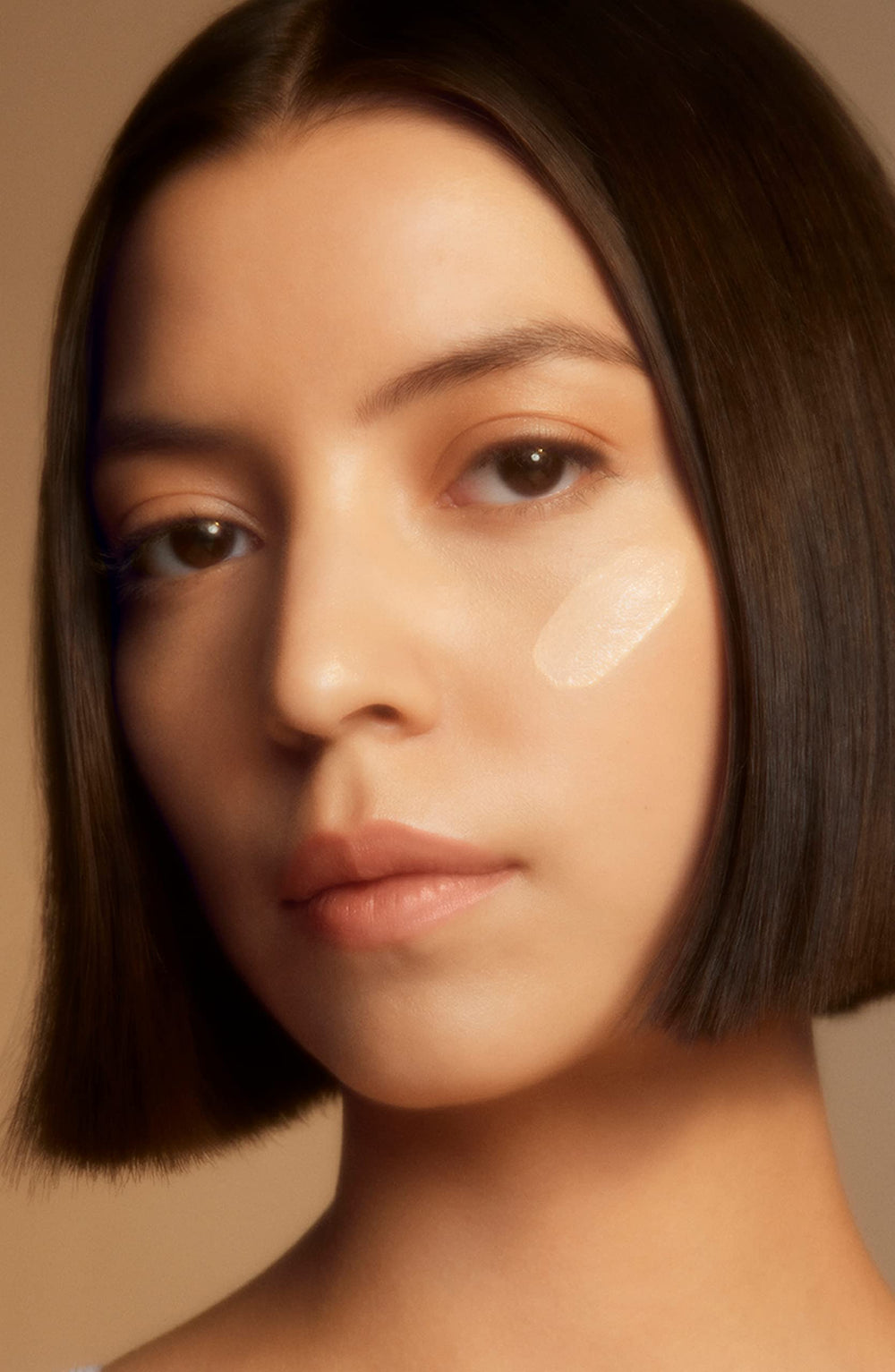 Skin with radiant, even finish after applying Clé de Peau Foundation BF10 Light Buff