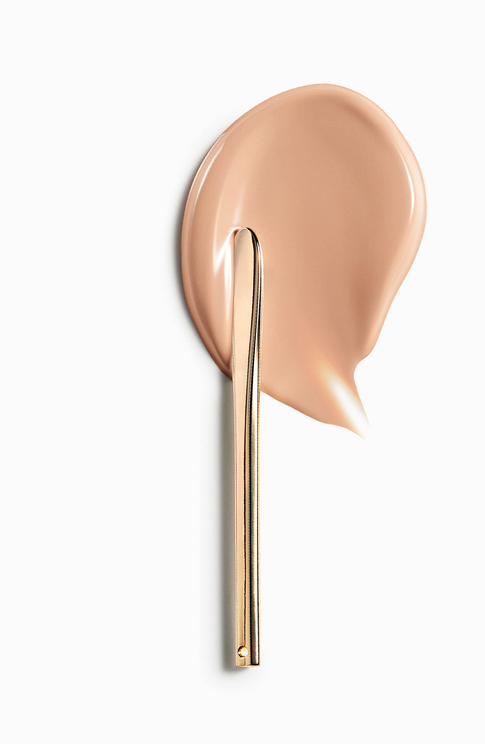 Clé de Peau Beauté foundation finish offers radiant, buildable coverage.