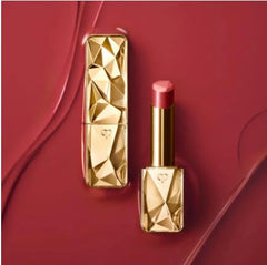 Clé de Peau Shade 1 swatch reveals even payoff and silky finish.