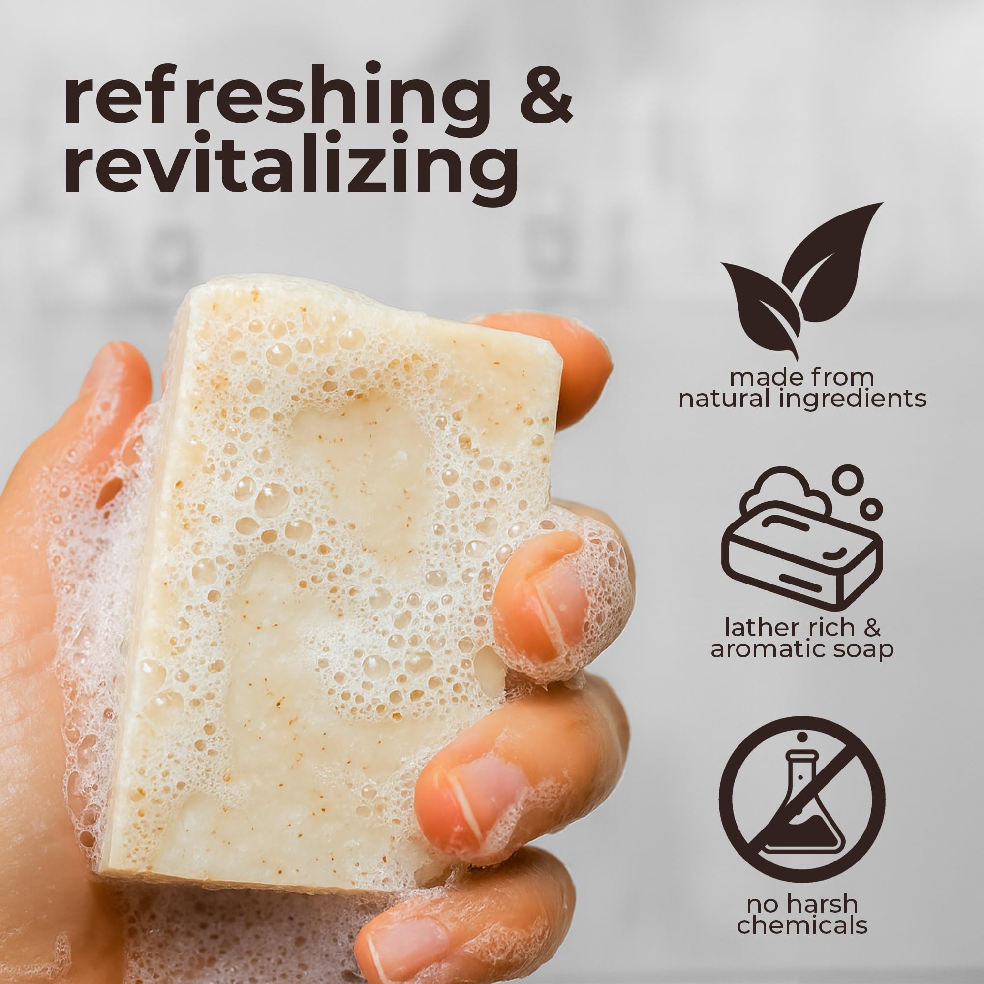 Cleanbar Rise and Shine bar close-up with peppermint and ginger for an energizing morning ritual.