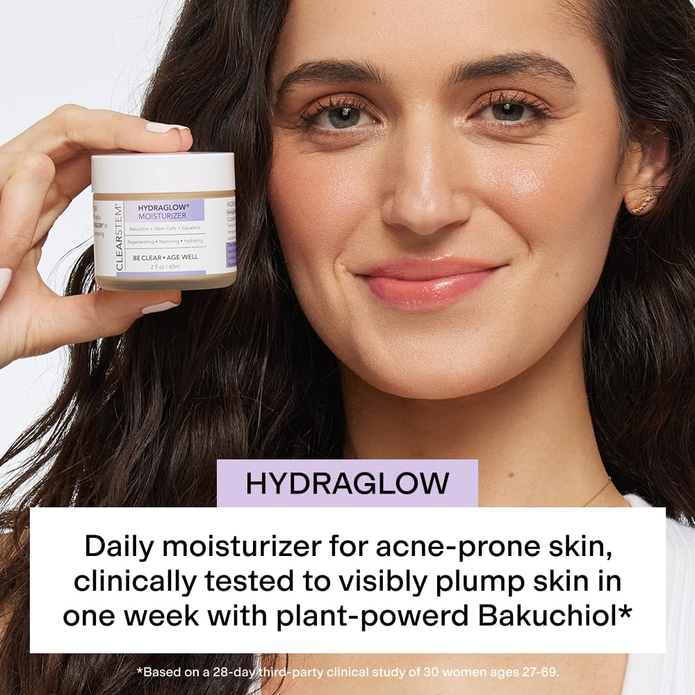 CLEARSTEM Hydraglow bakuchiol-squalane swatch demonstrates smooth texture and subtle glow.