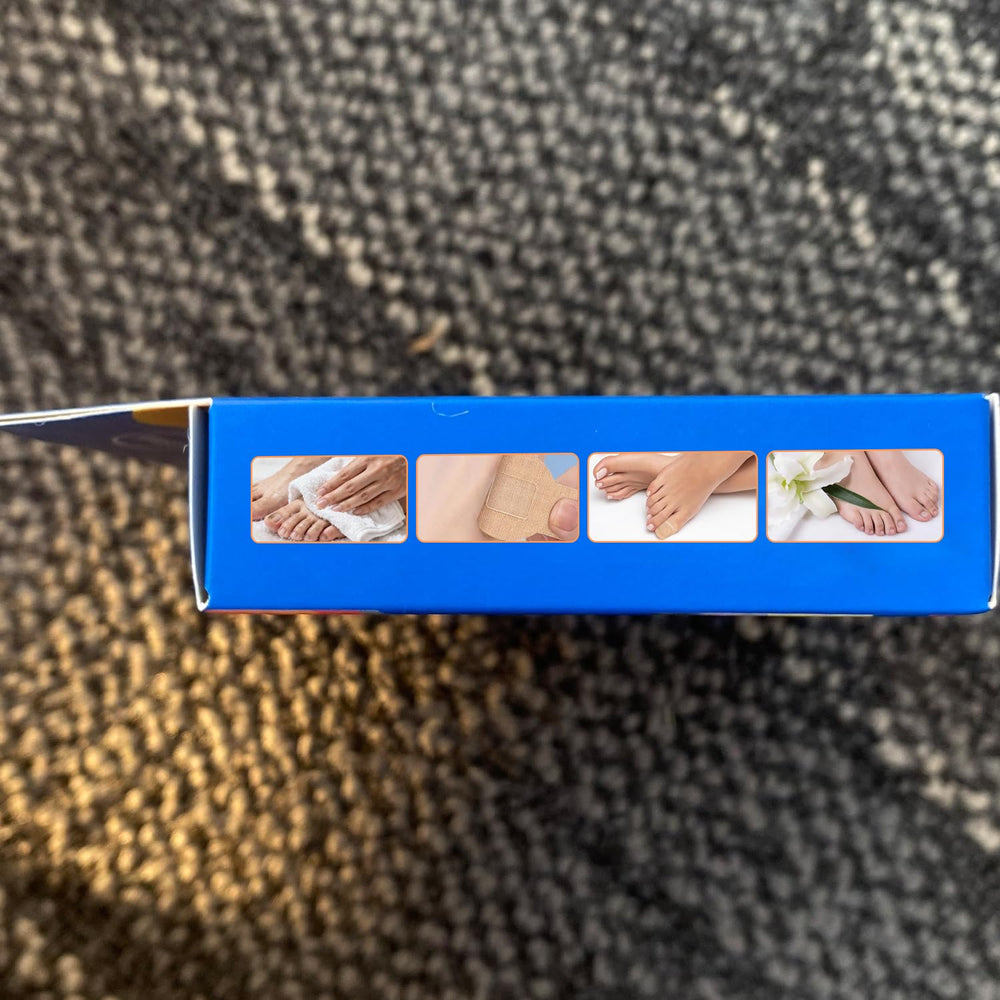 CLERVUN Fungus Nail Patches dry nails before application for adhesion