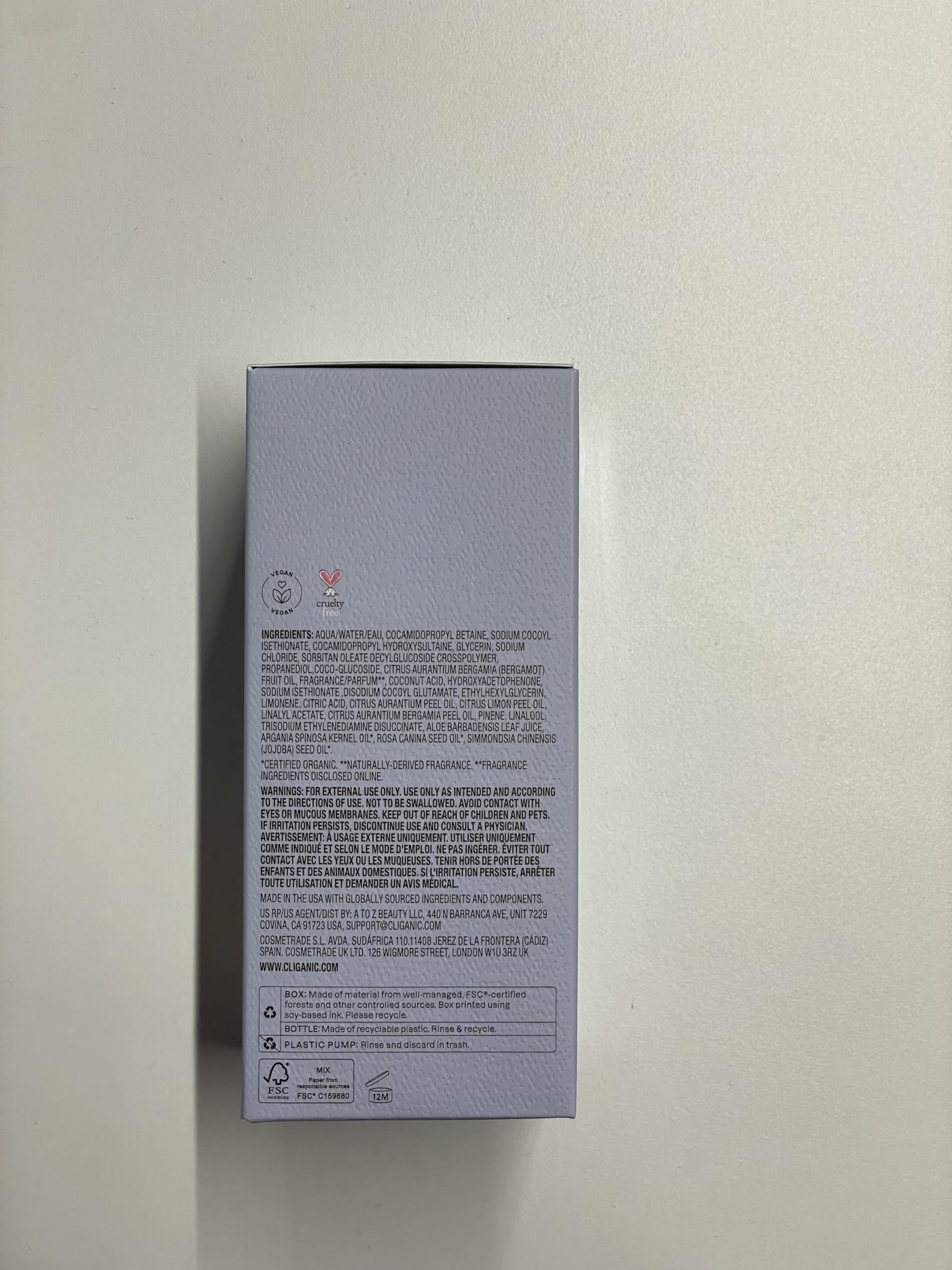 Cliganic Hydrating Gel Cleanser argan oil image suggests balanced, renewed complexion.