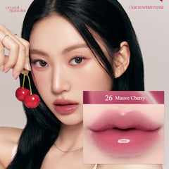 On lips, Crystal Glam Tint delivers a glass-like glossy finish.