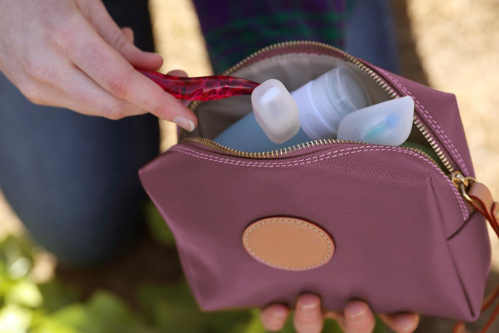 Coghlan's razor cover travel pack shields blades in compact kits