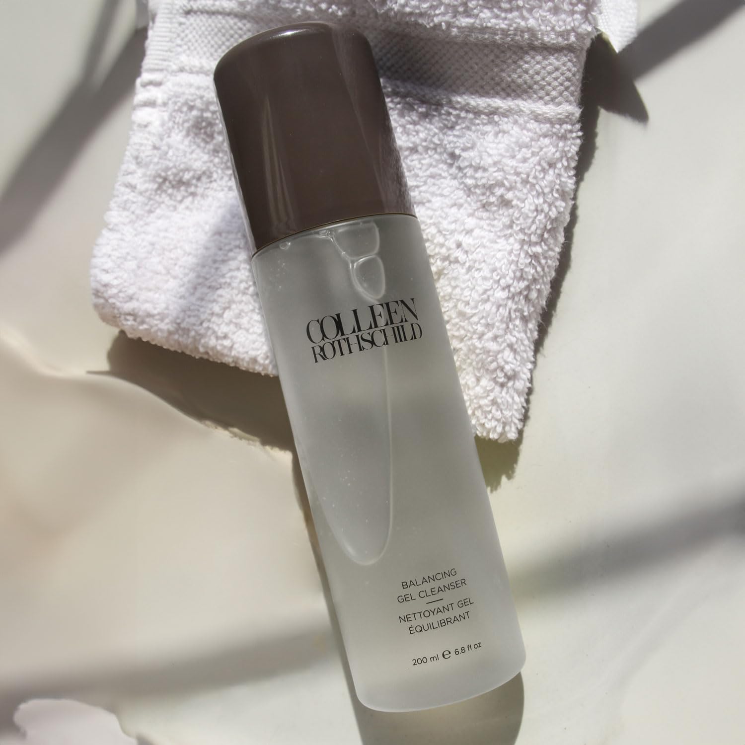 COLLEEN ROTHSCHILD Balancing Gel Cleanser Aloe Vera soothing moisture in use.