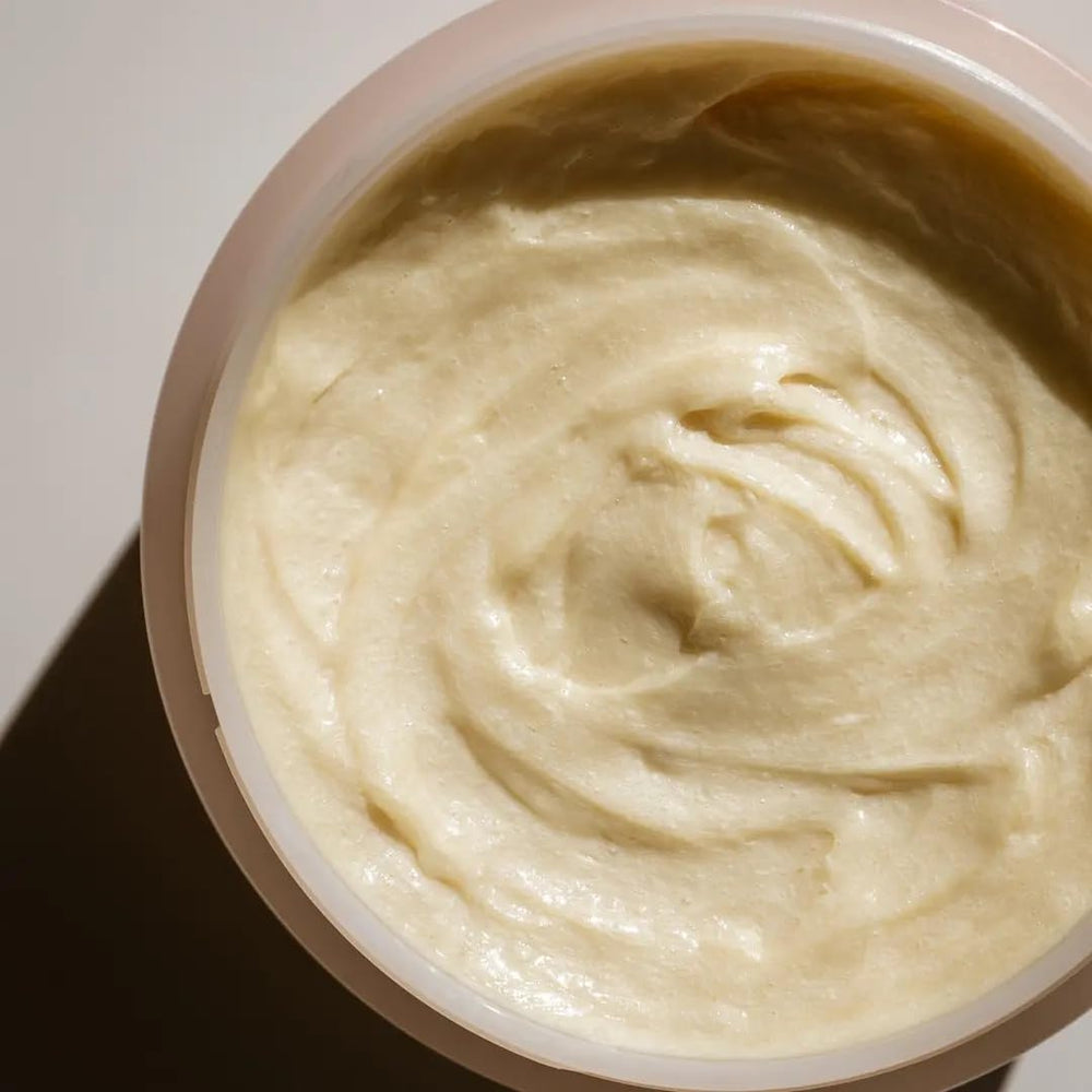 Using before heat styling suggests conditioning protection for styling tools.