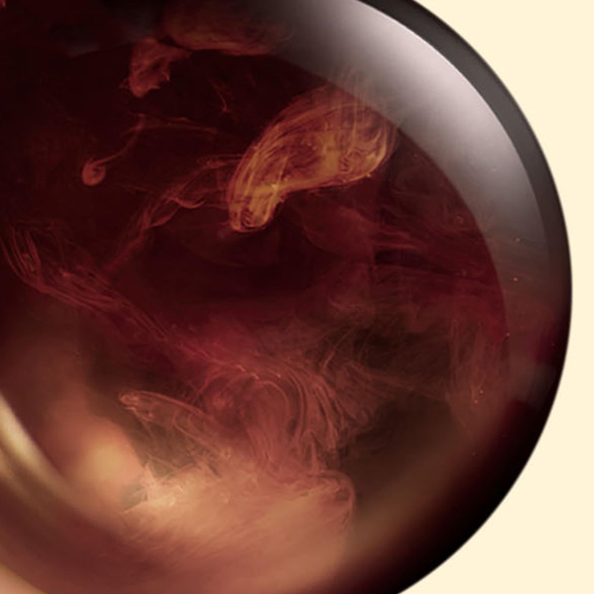 Collistar Magic Drops close-up highlights silky texture and fast absorption.