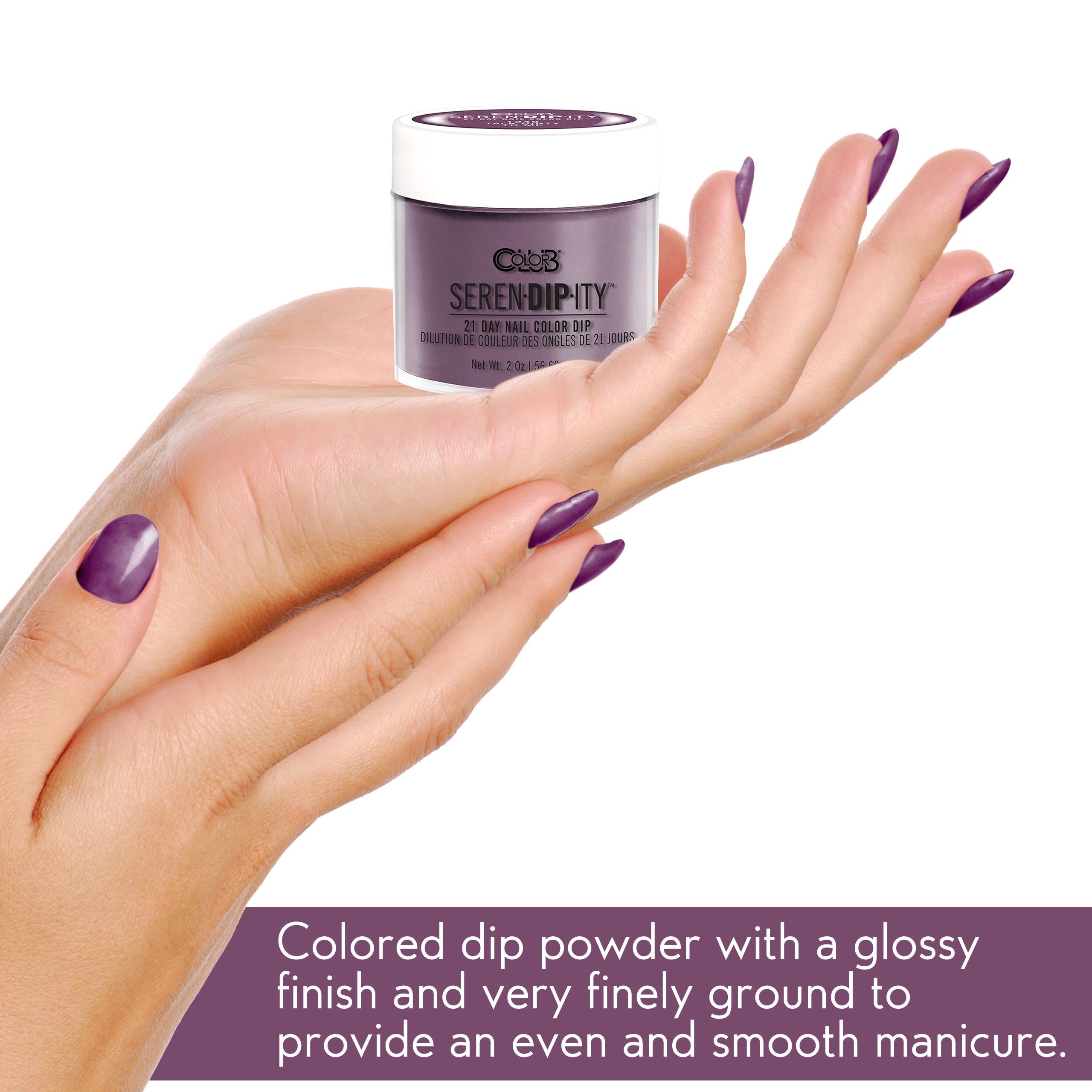 Color Club nude dip powder closeup shows finely milled pigment for even color