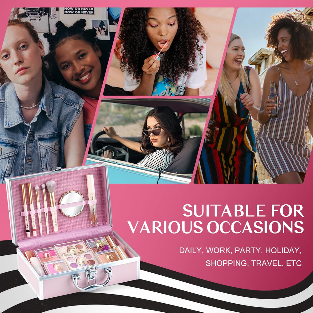 Color Nymph four-color lipgloss palette delivers soft shine and smooth application.