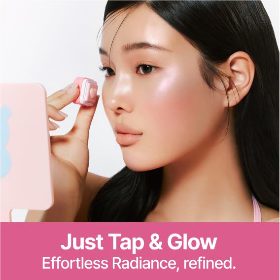 COLORGRAM Milk Bling Heartlighter 01 Peach Heart peach-coral shade adds natural warmth.