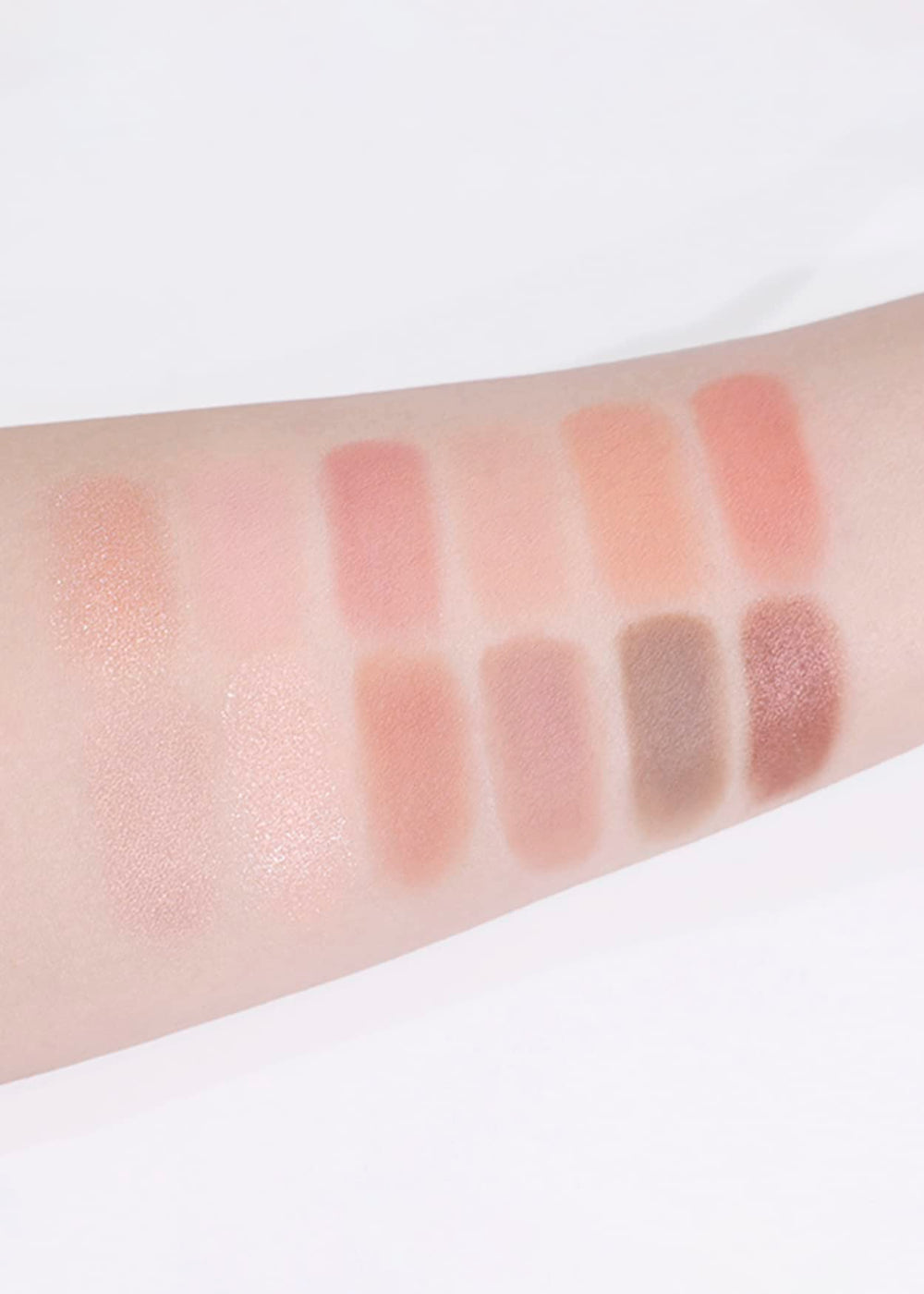 COLORGRAM Pin Point Eye Palette glitter and shimmer shades for statement lids.