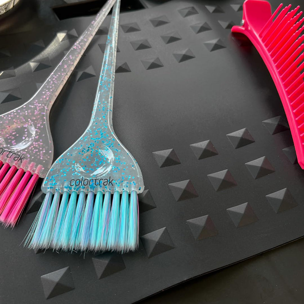 Colortrak heat-resistant mat texture allows easy cleanup after color sessions.
