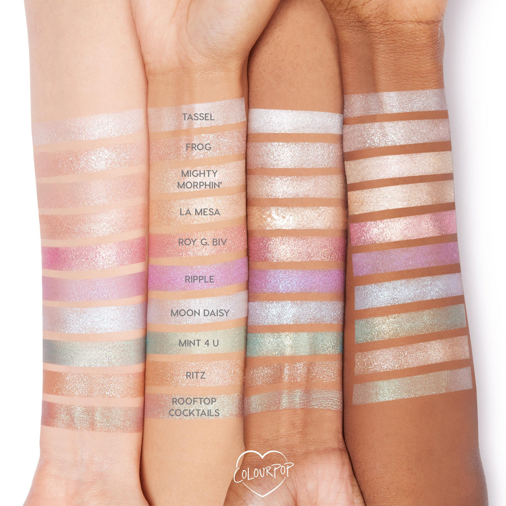 Diffused crease look with Moon Daisy creates a soft glow.
