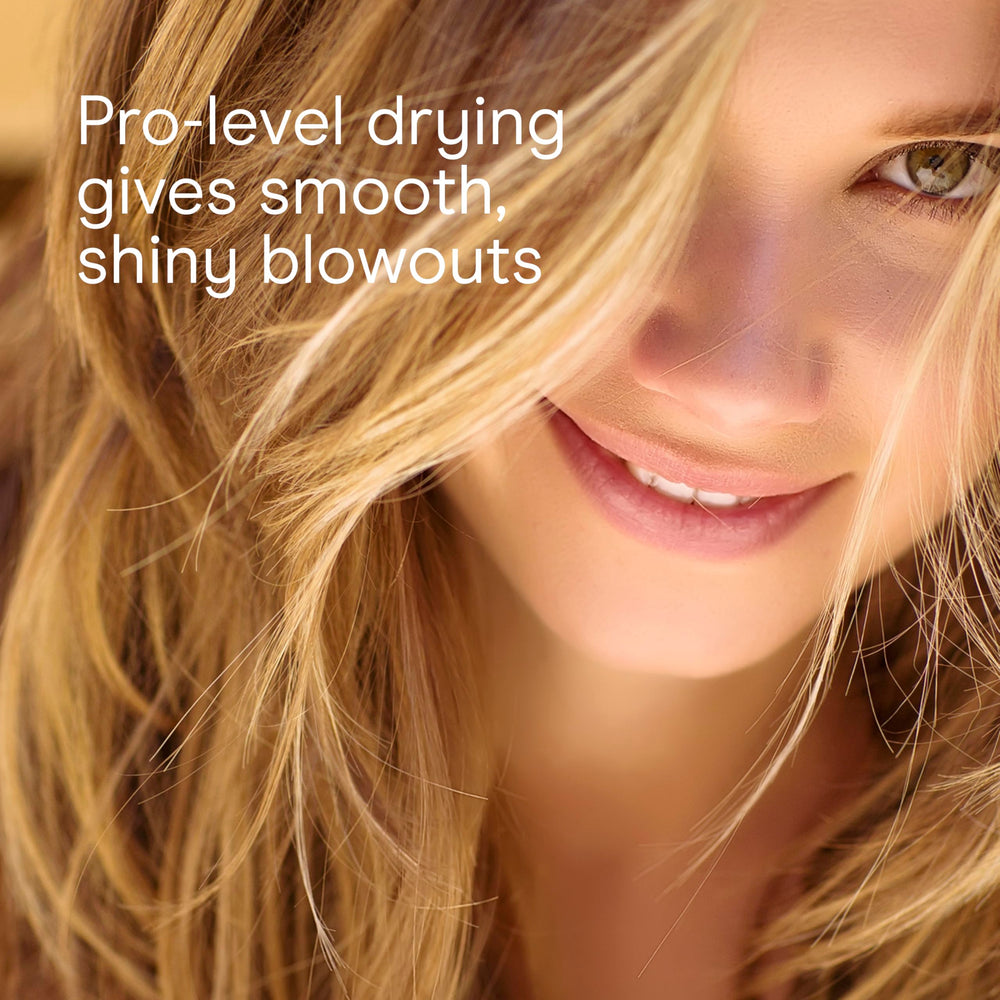 Conair Infiniti PRO 2.0 concentrator attachment enables precise styling.