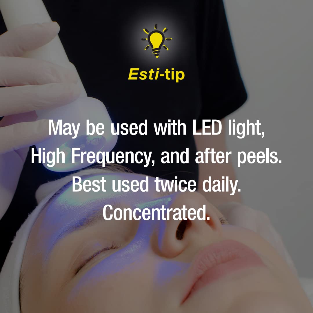 Control Corrective Hyaluronic Acid serum glow demonstrates deep hydration