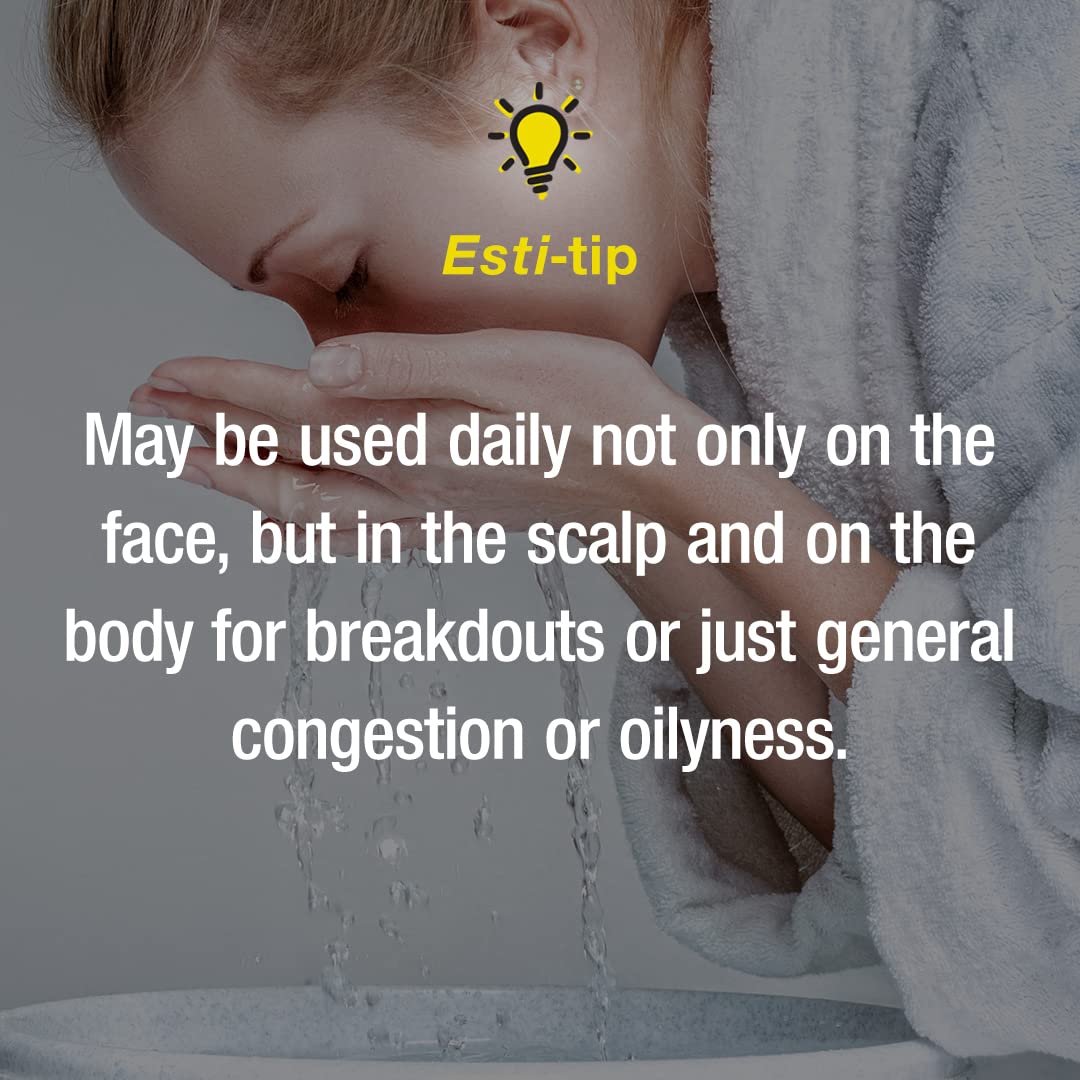 CONTROL CORRECTIVE Salicylic Wash arm-use shot suggests body cleansing.