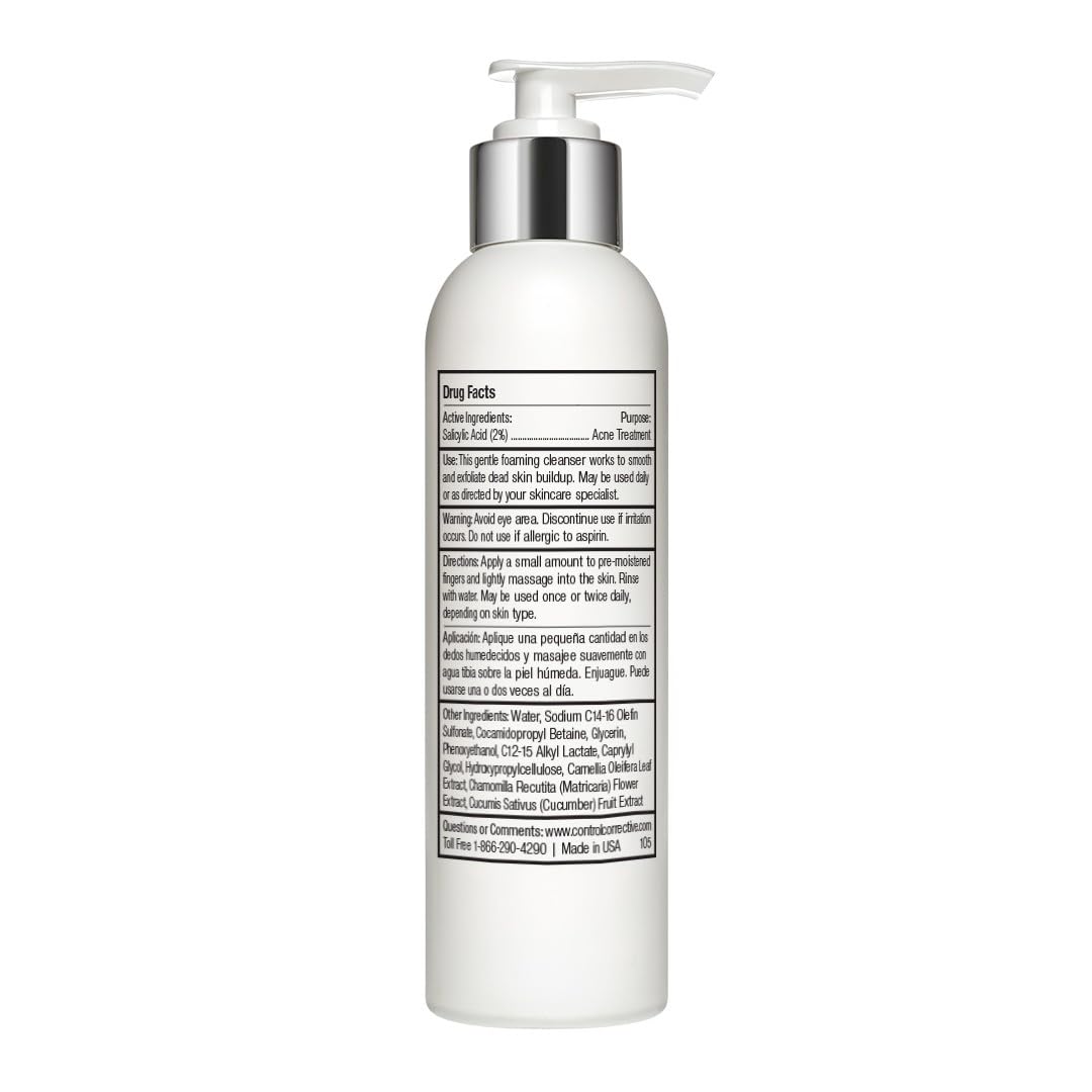 CONTROL CORRECTIVE Salicylic Wash creamy lather close-up highlights gentle cleansing.