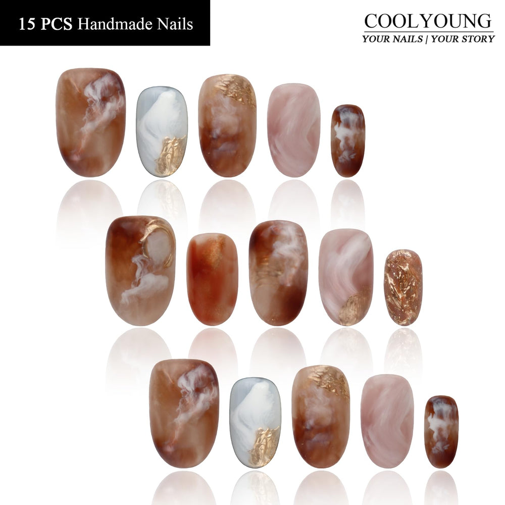 COOLYOUNG adhesive tabs enable quick 3-minute nail application.