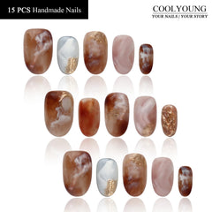 COOLYOUNG adhesive tabs enable quick 3-minute nail application.