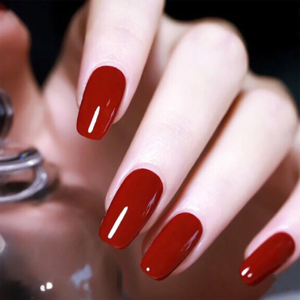 Top coat idea with COSMOO red polish for extended wear