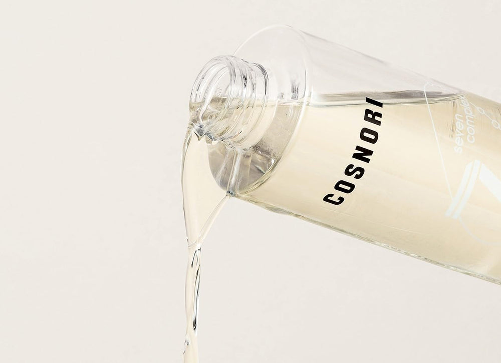 COSNORI before-after visuals suggest a gentle cleansing experience.