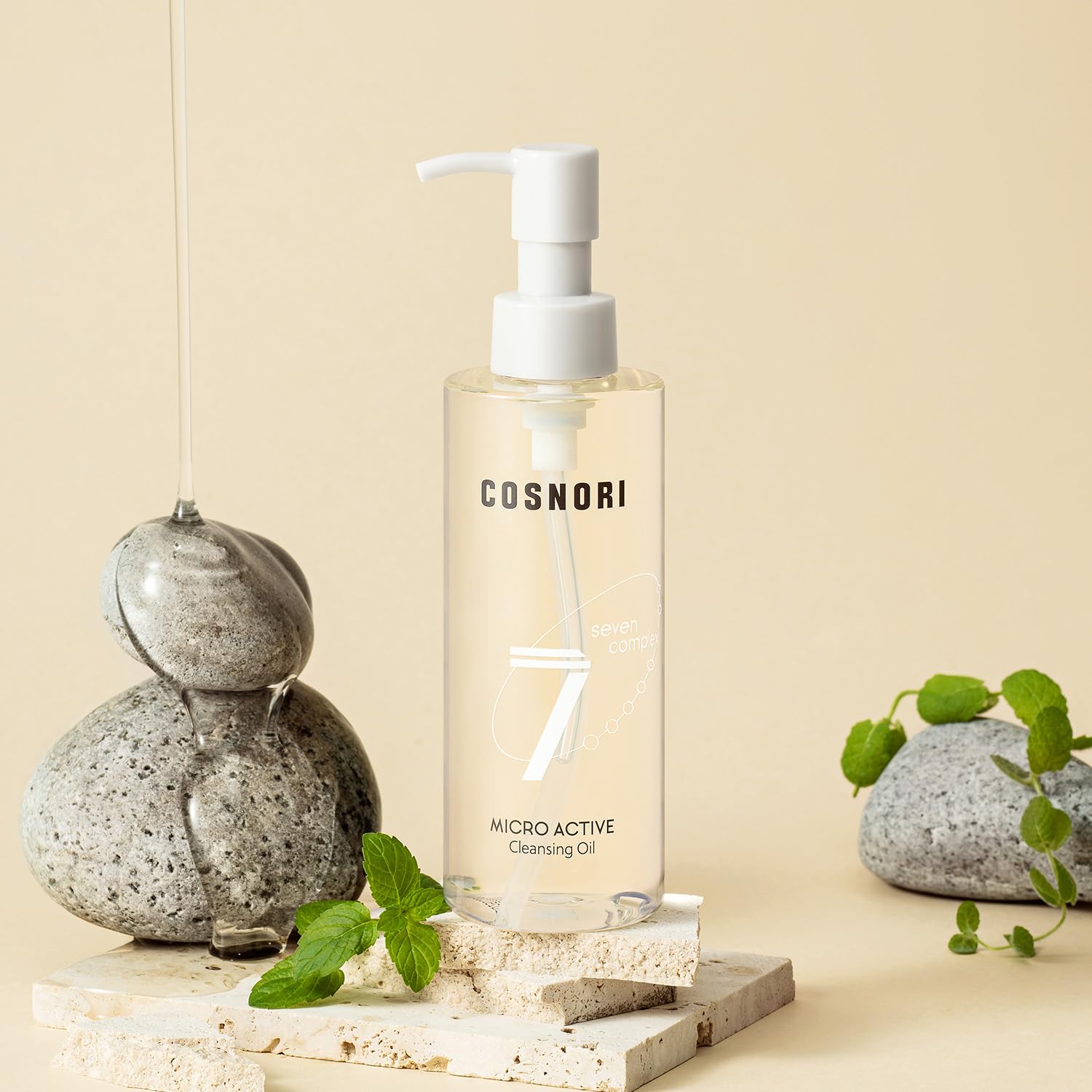COSNORI application on dry skin before water rinse shown.