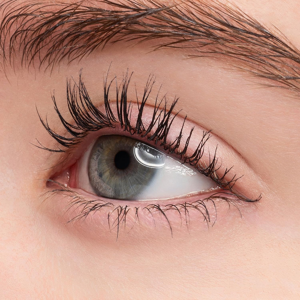 COSNORI Perfect Setting Mascara remover demo using the dedicated remover.