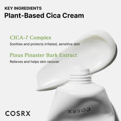 Appliquer COSRX Pure Fit Cica Cream sur le visage comme étape finale
