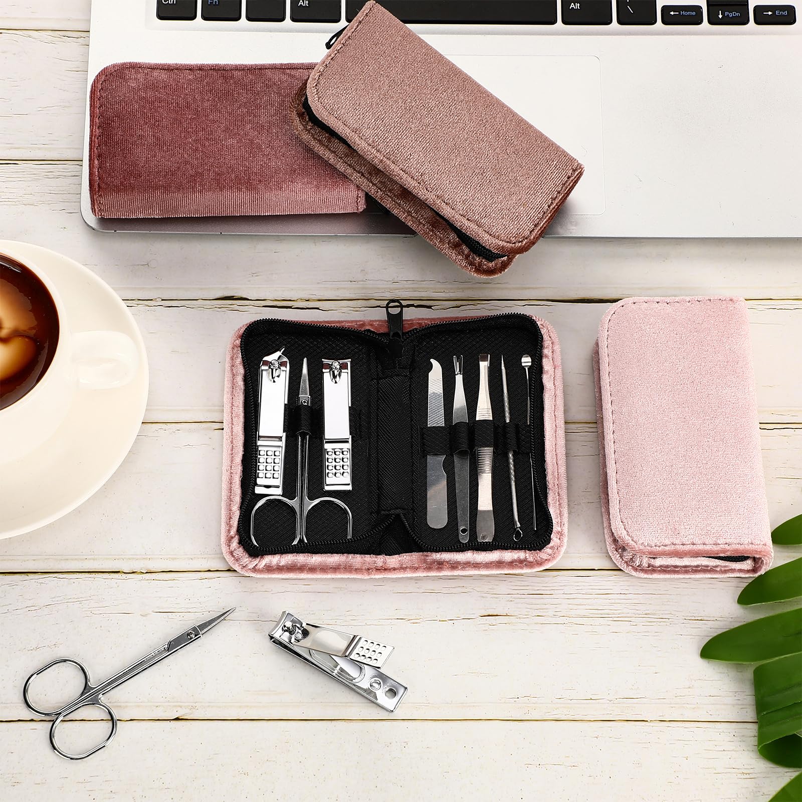 Coume gift-ready packaging makes a thoughtful coworker or family gift.